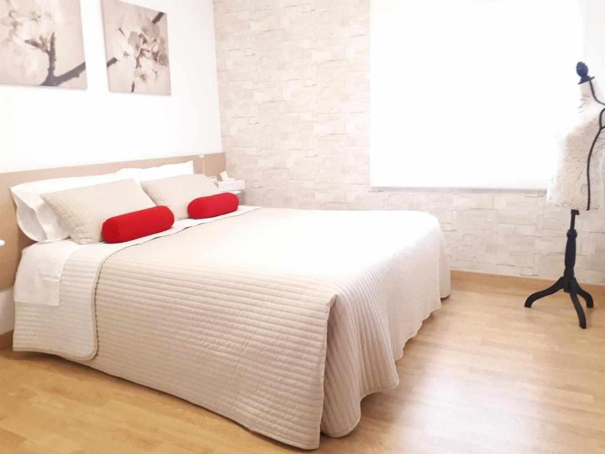 Laura House The Style Airport Bcn Daire Viladecáns Dış mekan fotoğraf